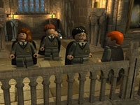 Harry and the gang in the halls of Hogworts in LEGO Harry Potter: Years 1-4